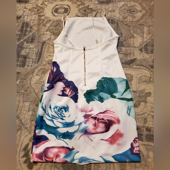 Dress - Picture 2 of 2